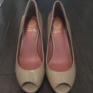 Nude heels Size 6